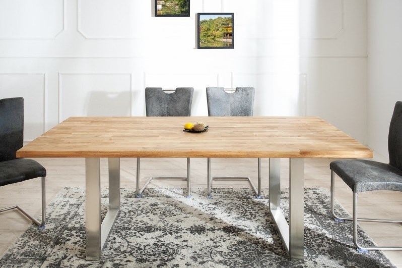 Why you should buy a wooden table for your kitchen and dining room?