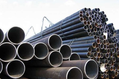 Suture and seamless pipe