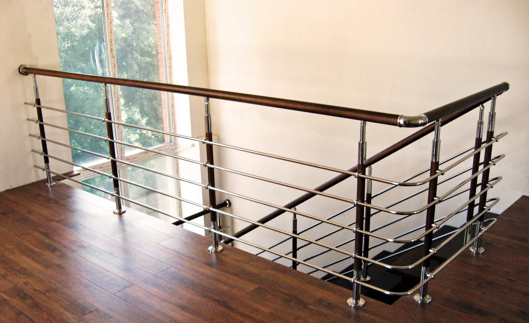 Benefits of stainless steel handrails